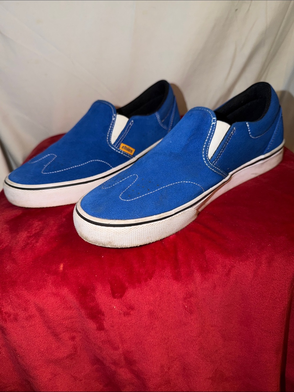 Etnies Men's Slip-On Skate Shoes in Blue and White
